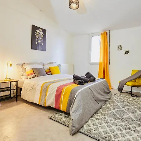 Mona Lisa : Superbe Loft Centre - Parking Gratuit - Wifi Ultra Rapide-appareil Massage-netflix-jeu Societe Ferienhaus *